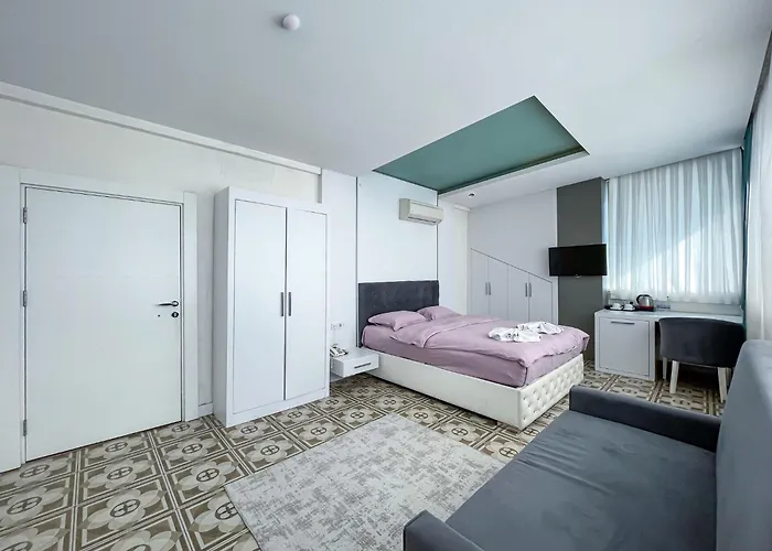 Berrak Su Antalya