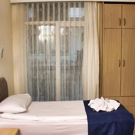 Berrak Su Hotel