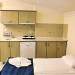Berrak Su Hotel