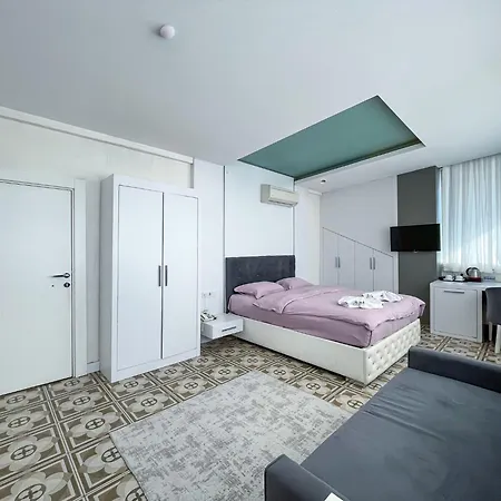 Berrak Su Antália