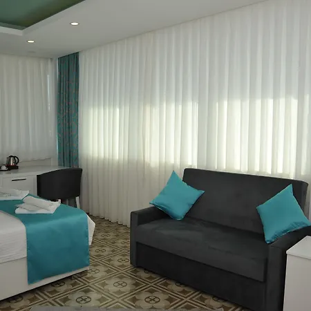 Berrak Su Hotel